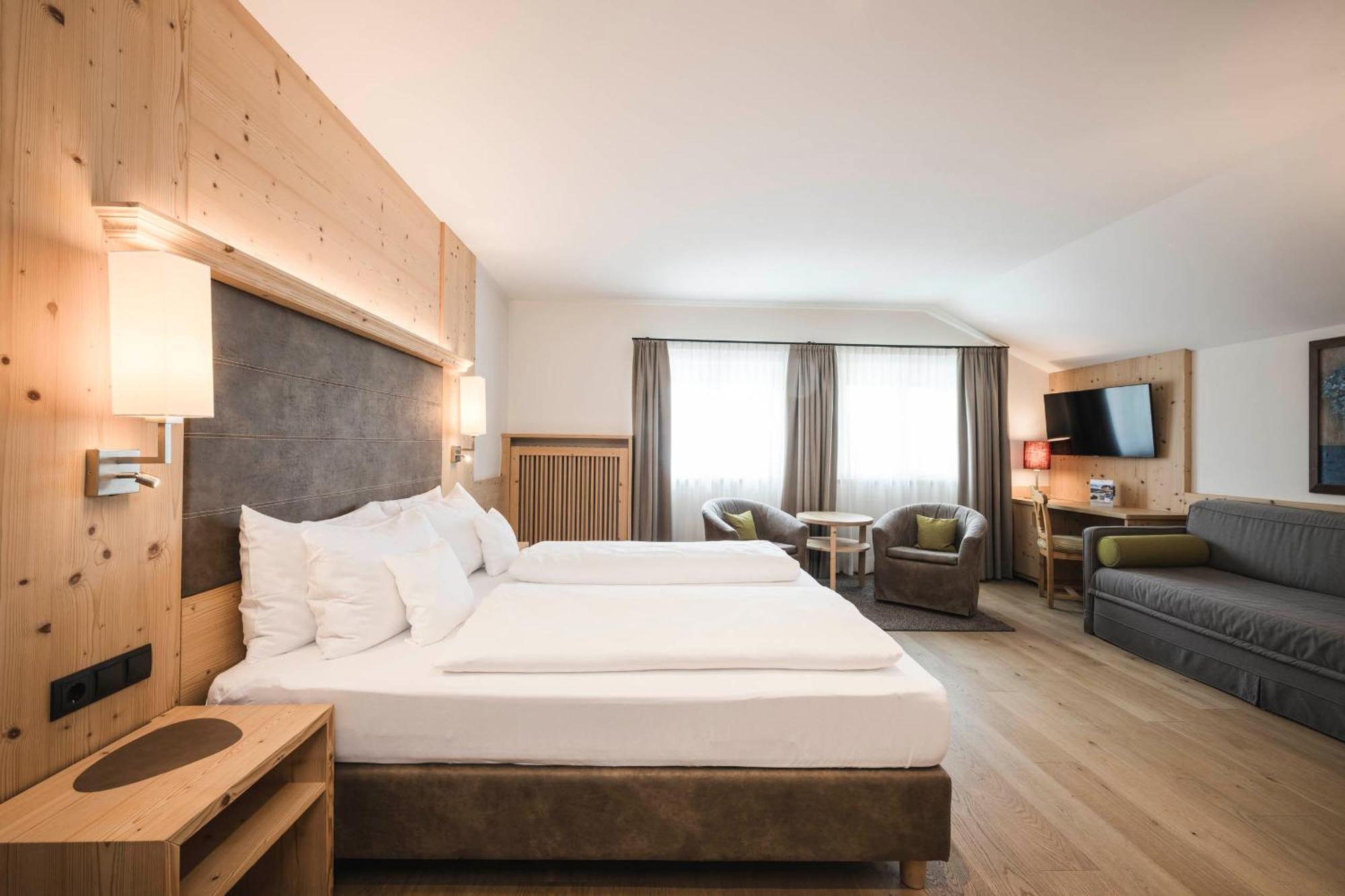 Hotel Villa Kastelruth Екстер'єр фото