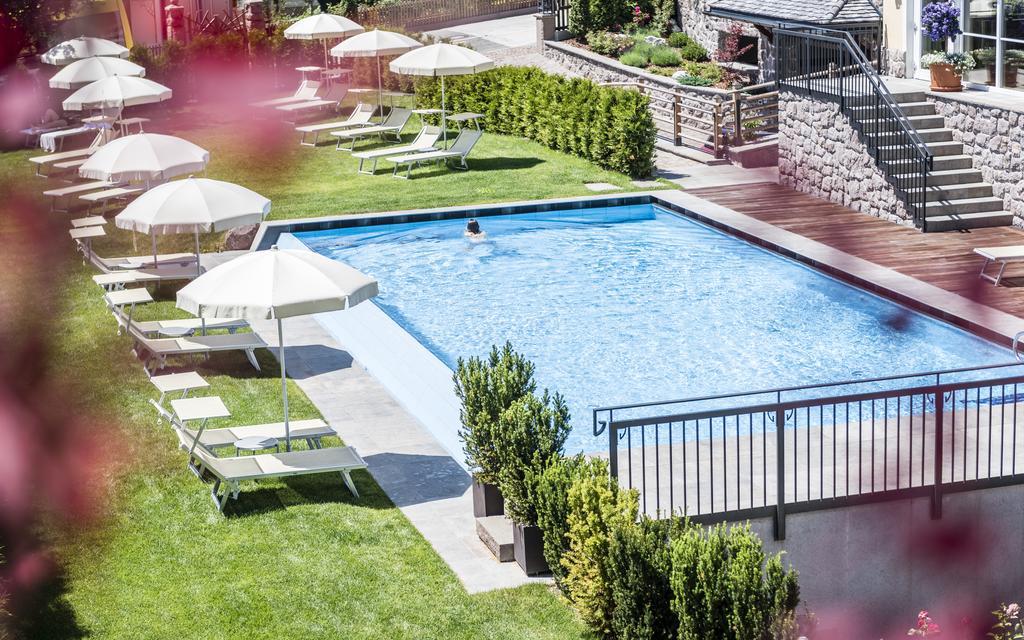 Hotel Villa Kastelruth Екстер'єр фото