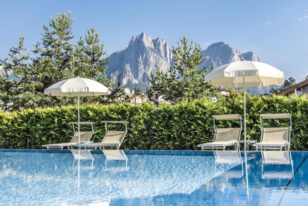 Hotel Villa Kastelruth Екстер'єр фото